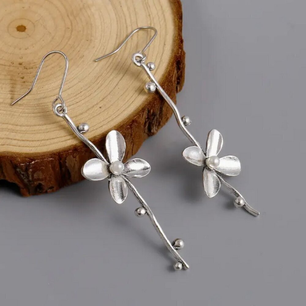Silver Flower with Pearl 925 Dangle Drop Earrings